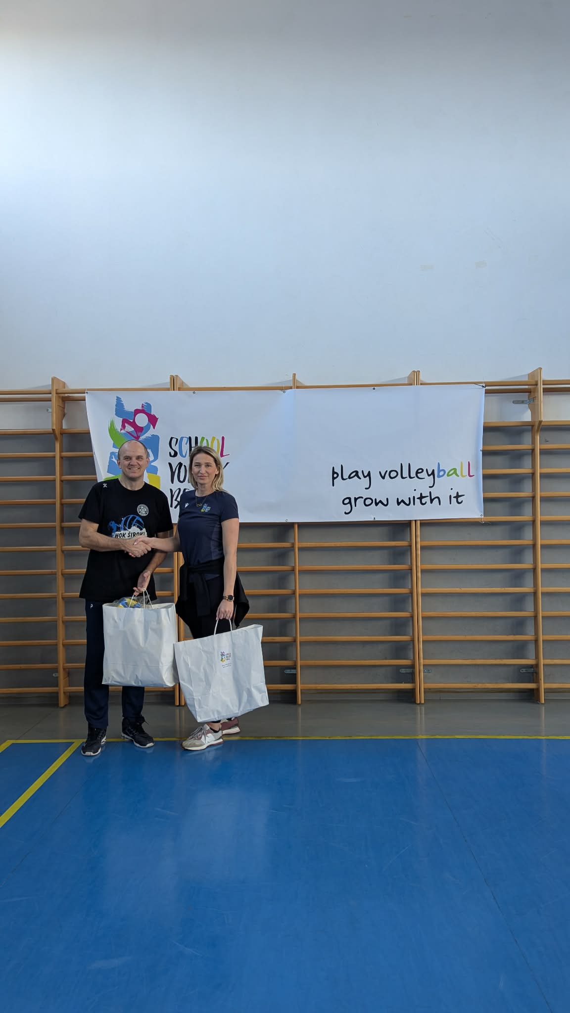 IGRAJ ODBOJKU, RASTI S NJOM!