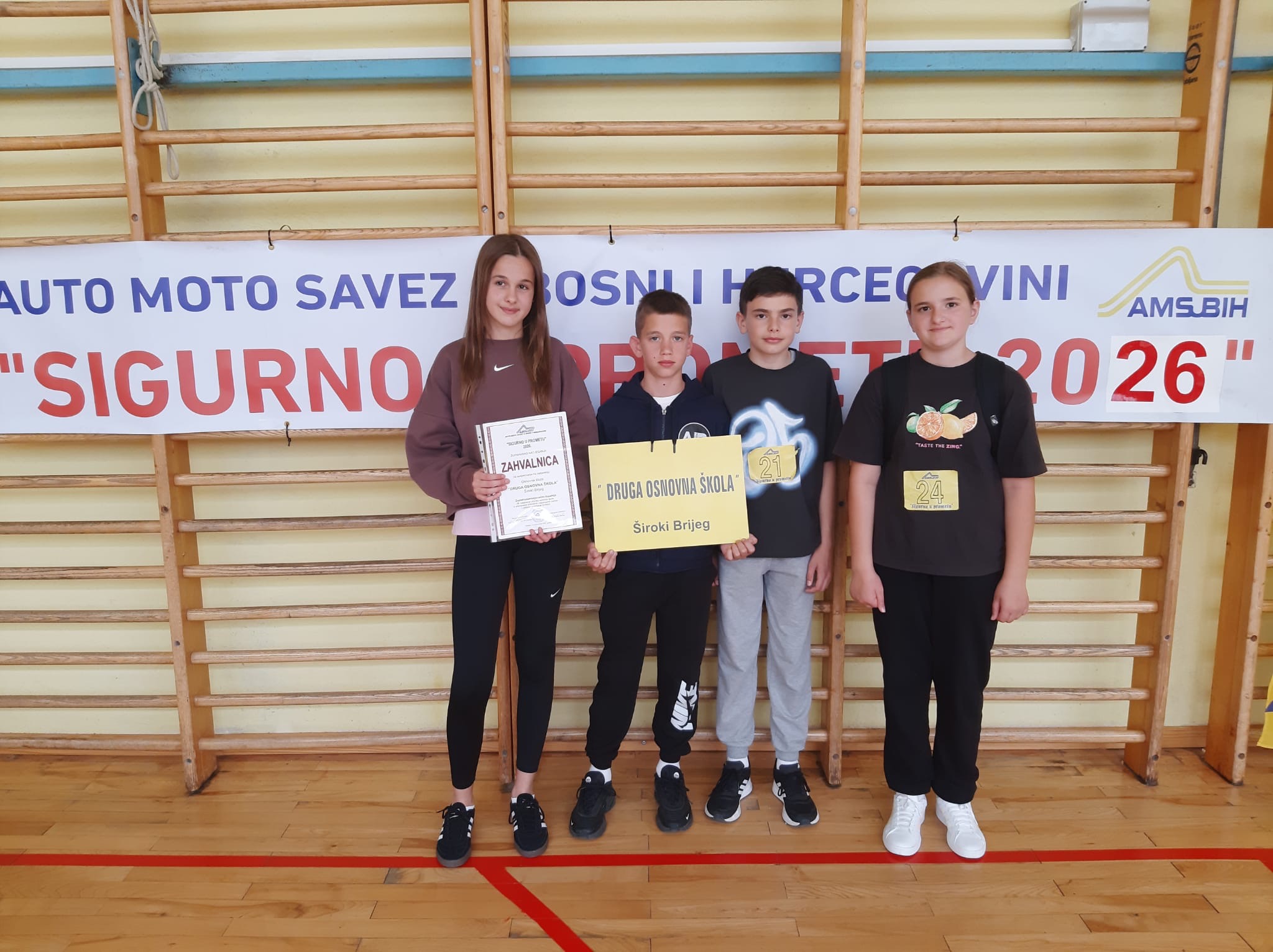 SIGURNO U PROMETU 🚲